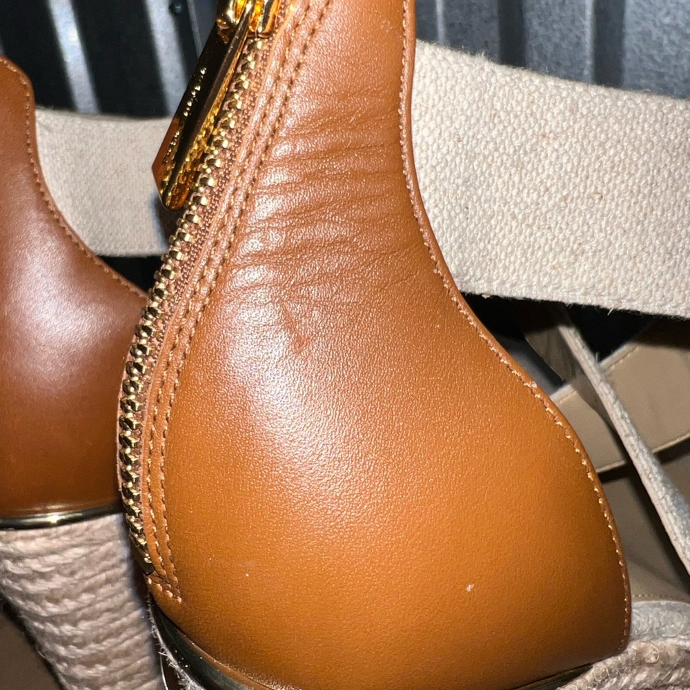 Women's Beige Michael Kors wedges Espadrille Sandals - Picture 5 of 9